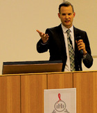 Prof. Dr. Hendrik Streeck