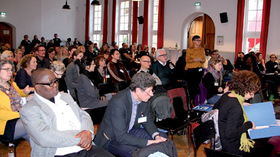 Plenum im Saal des GLS Campus in Berlin ©Deutsche AIDS Hilfe (DAH)