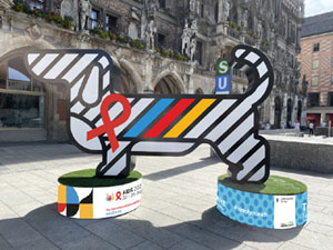 Der AIDS2024-Dackel am Marienplatz